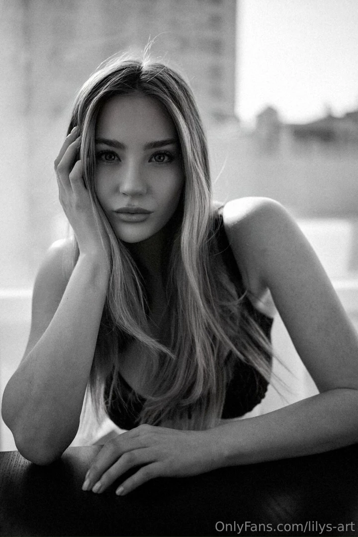 I dare you to hold this gaze a little longer 