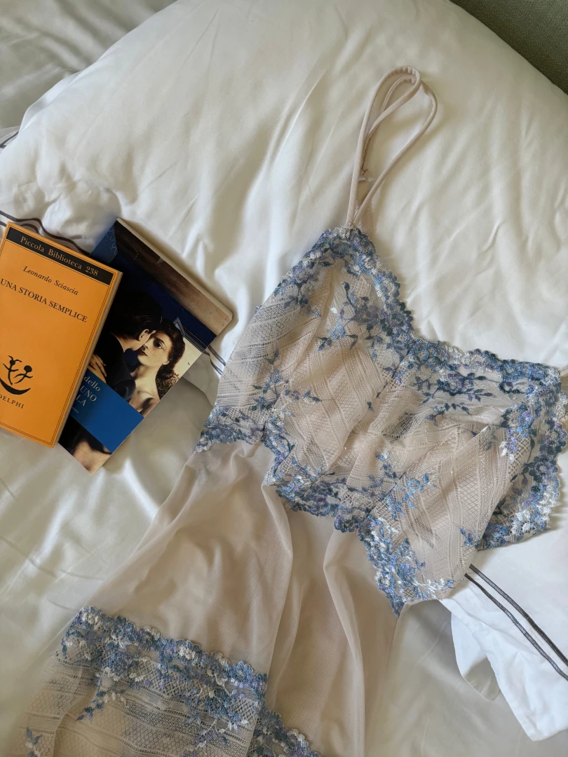 Dream a little dream of 