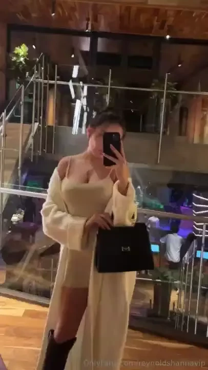 A beautiful girl is the key to success for a man would you like me to 