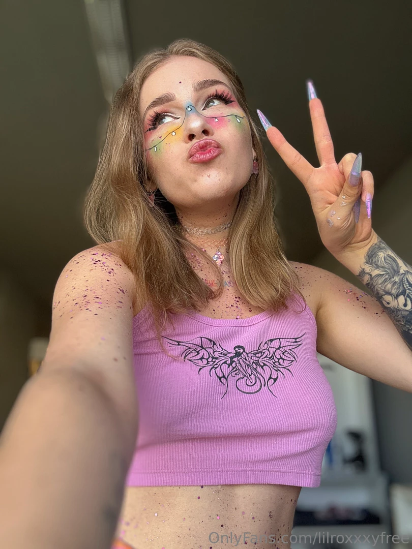 Hey everyone what do you want me to post more 