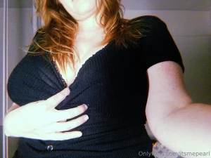 Hi guys just playing with a tiny t shirt and my huge boobs i m so