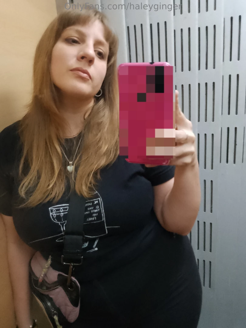 Happy sunday babes love 