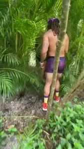 Flashmanwade amp i having ass fun in mexico - check ya inbox for part