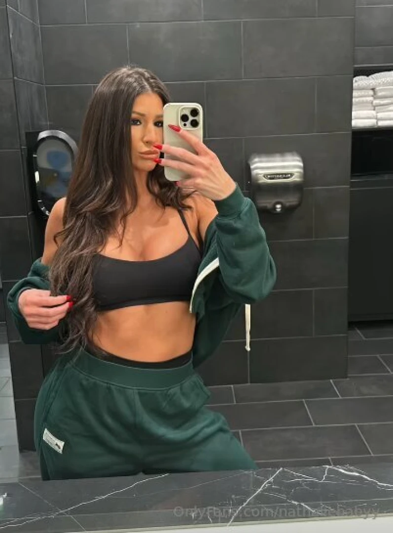 Careful staring too long might turn into craving part 1 