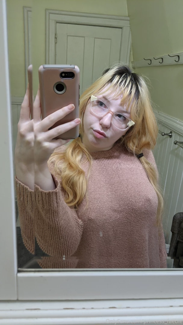 Swipe 2 c more but u do the groping my hands not big enough 