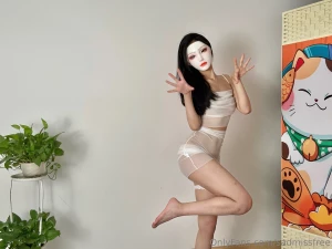 Tell me why you like my body is there something about me that catches