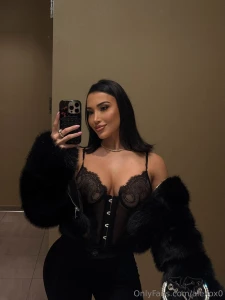 Just a girl who loves any excuse to dress up