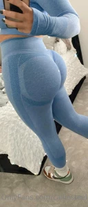 Post gym pump who wants to help me stretch part 1