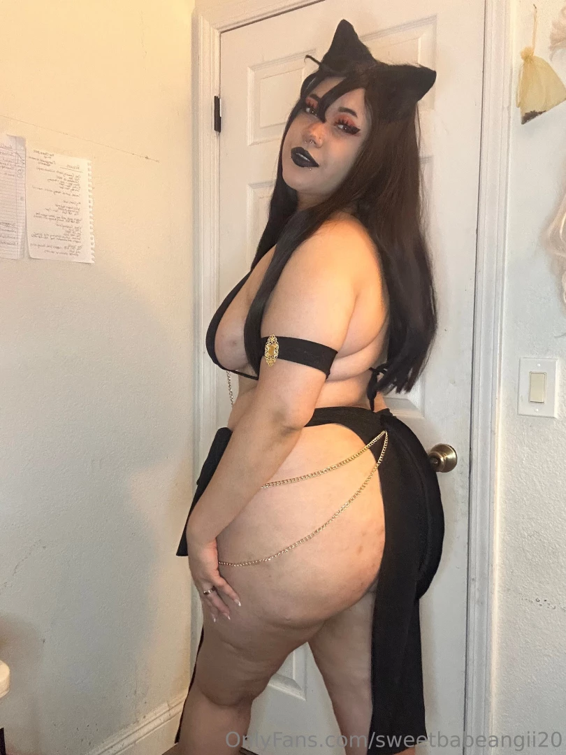 Would love for you to worship me 