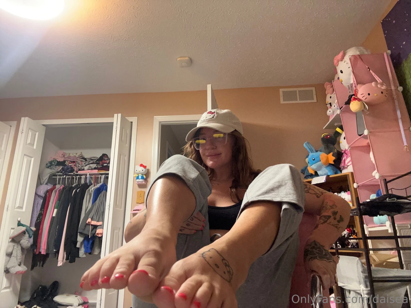 Swipe to take off my slipperssss part 1 