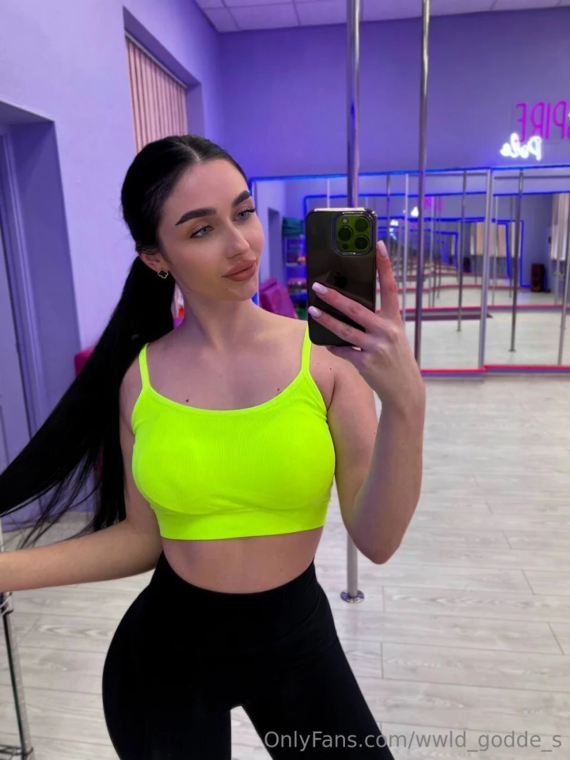 You can see a pole behind me what if i show you a hot dance on it you 