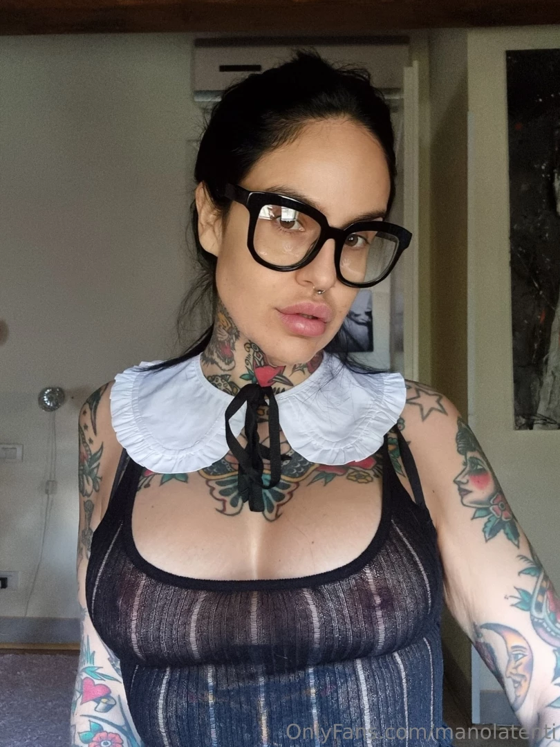 Vi piace la prof vuoi ripetizioni scrivimi in dm 