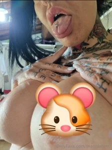 Ciao topolini chi ha voglia di sborrare