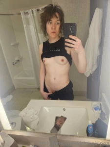 Some more tour tits this tour has been exhausting i promise i ll have