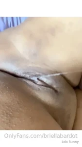 Follow my sexy squirt queen briellabardot with her all natural phat part 8