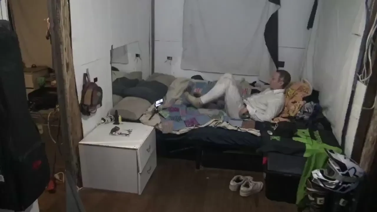 Nez in vr meta quest 2 wanking and cumming to naughty girls 