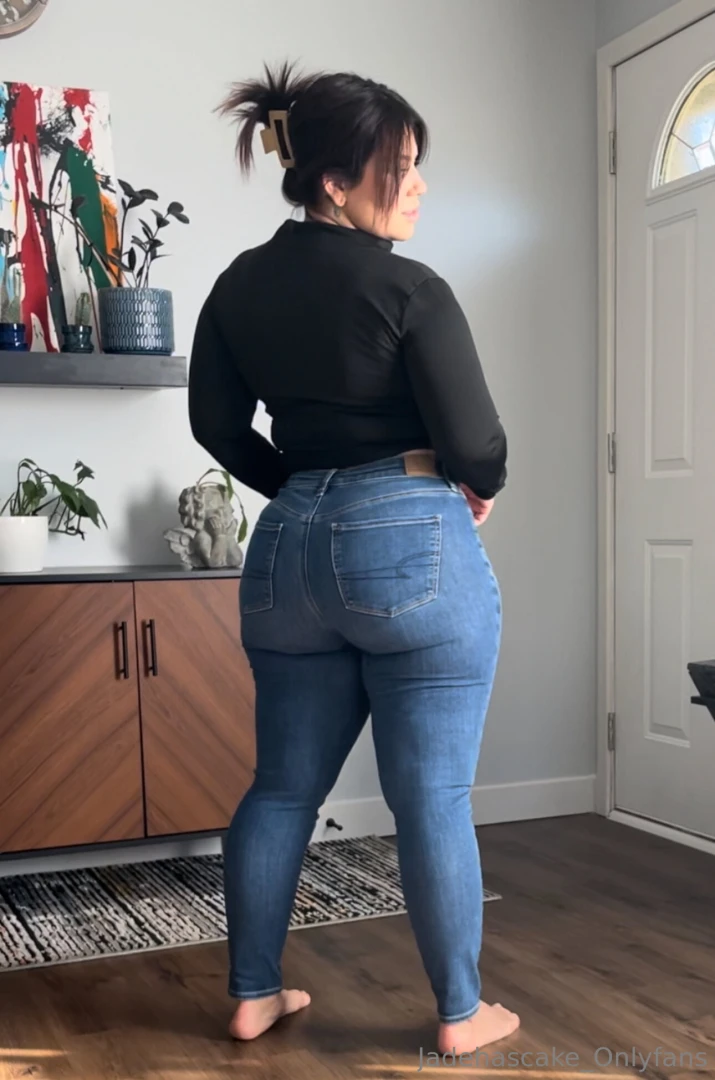 I love when you can tell how short i am in a photo 