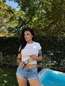 I m trying to catch some early explosions over here who s joining me part 2