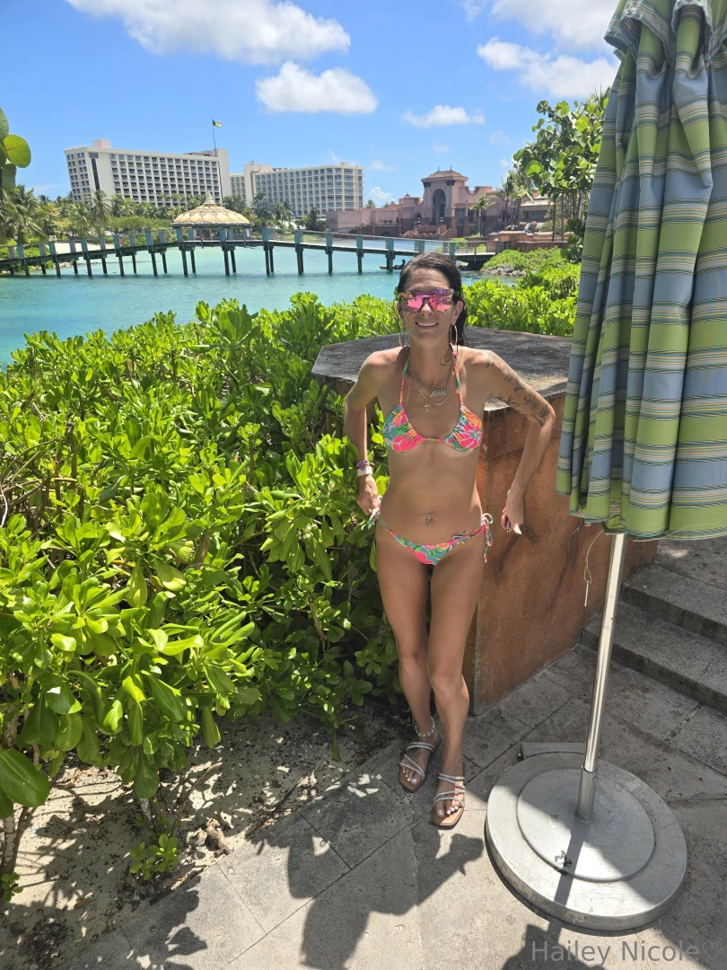 Just got back from the bahamas would u cruise with me 