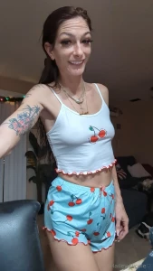 Are u waiting for me in bed