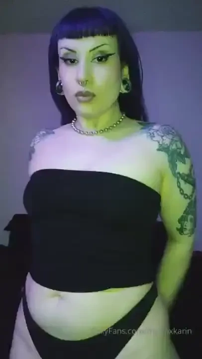 Just me looking hot of won t let me change the preview image 