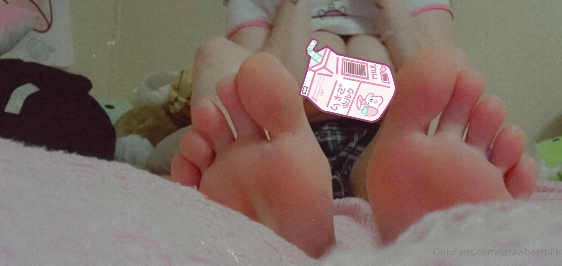 Just a teaser since i get request for toesiessss 
