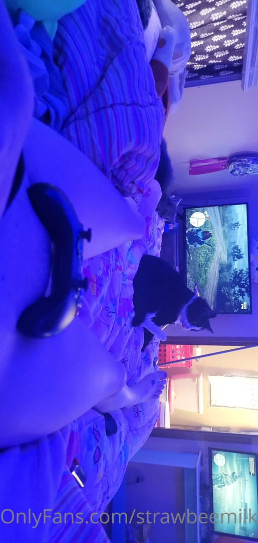 Strawbeemilk part 11 