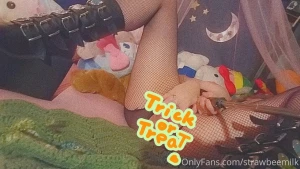 Strawbeemilk part 16