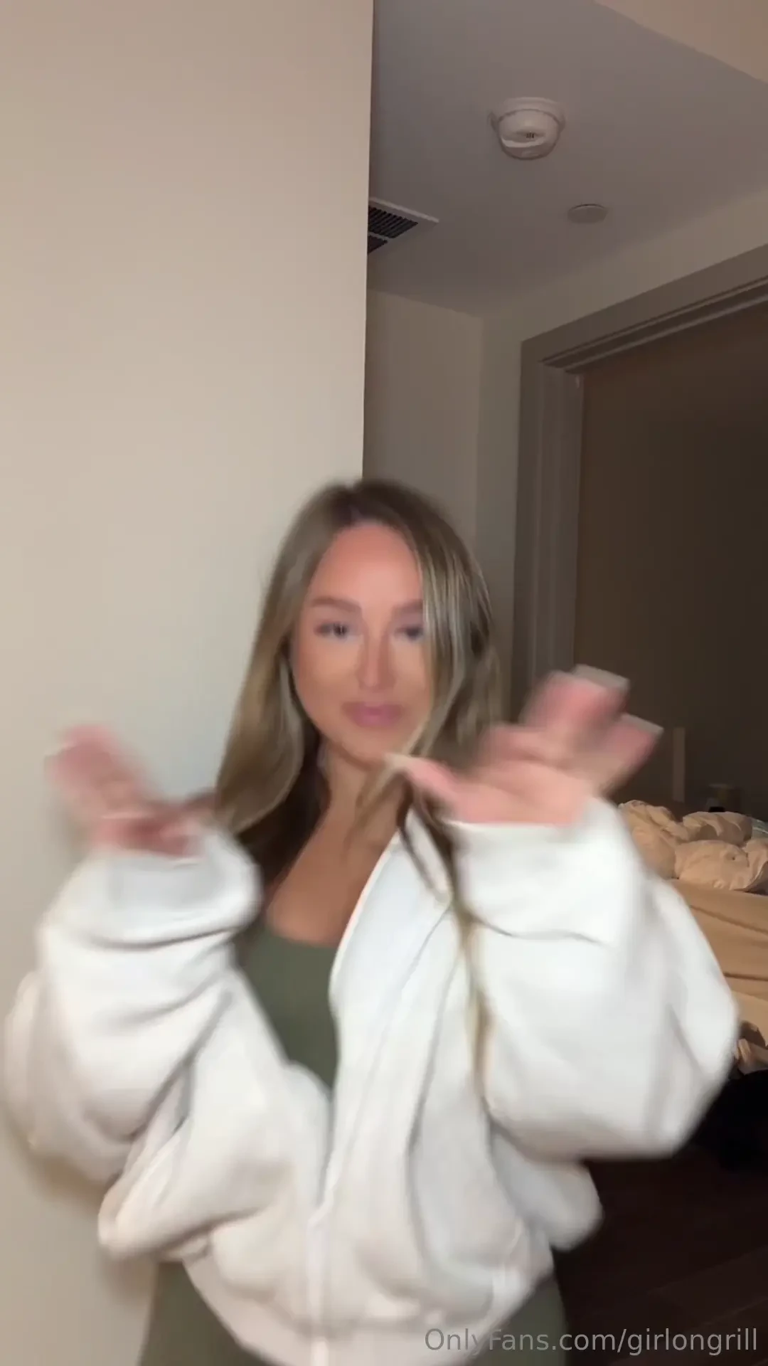 Come have some fun with me in the dm s 