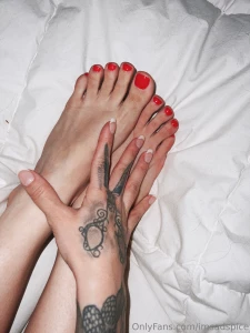 Got my toes painted