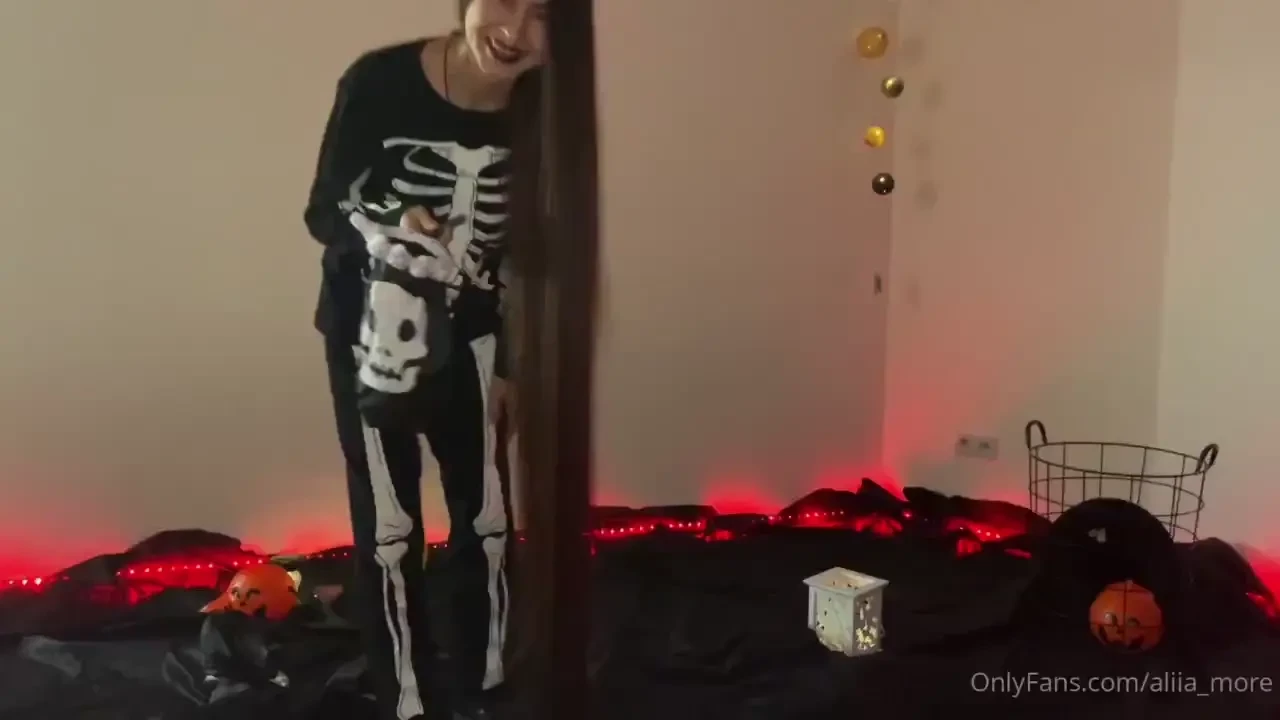 Preparing another video for my fans in my sellfy store https part 10 