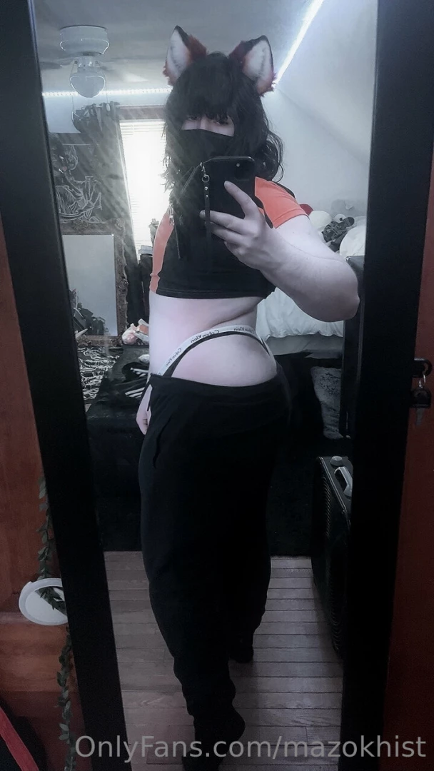 Naruto crop top fox ears dilf hands 