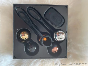 Cc toi voici mes jouets favoris tu aimerais me voir m en servir part 1