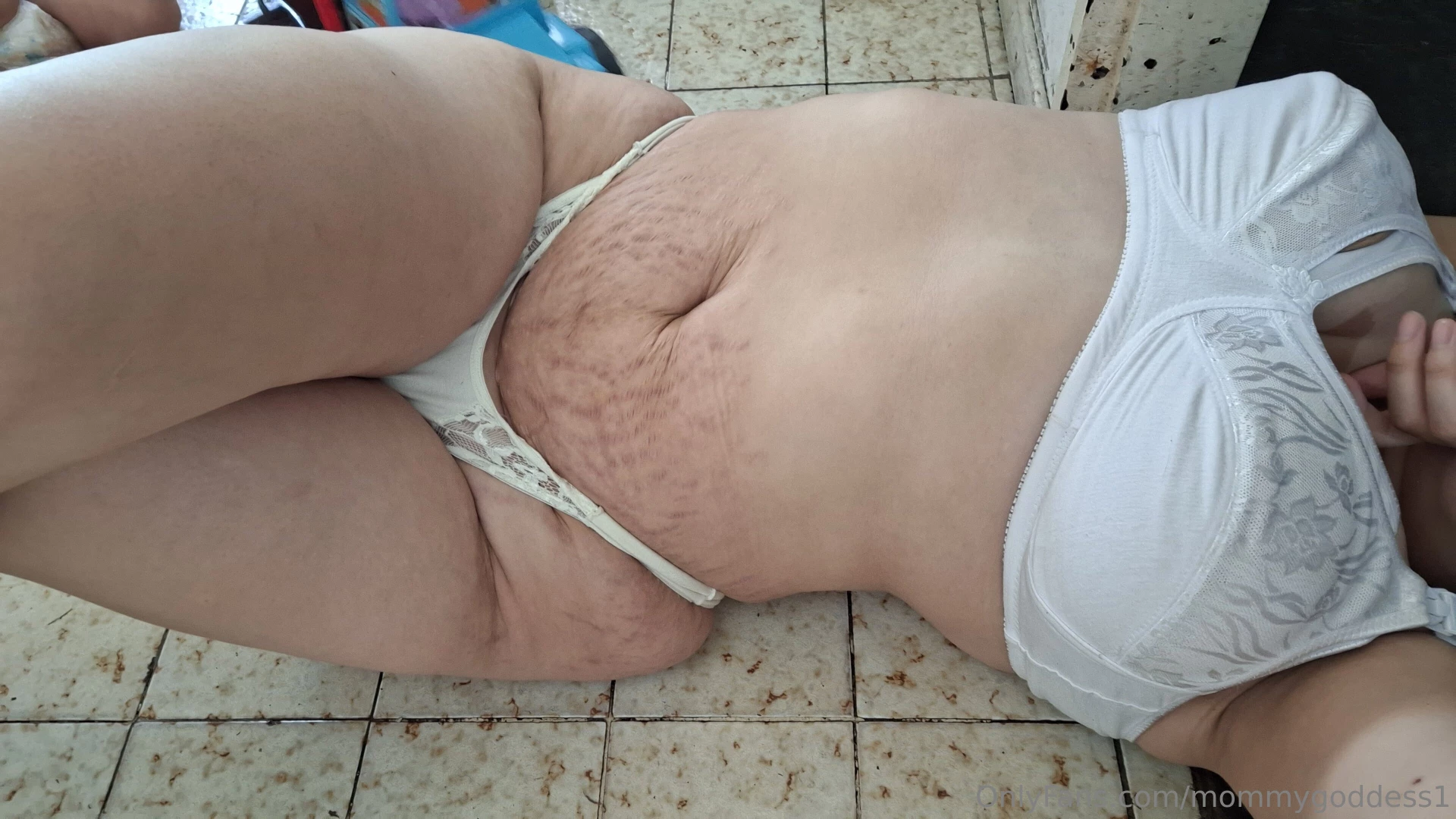 This belly is crying out to be finished off with lots of milk 