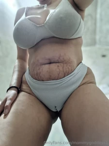 I m looking for a boyfriend who likes me to send him photos of my body