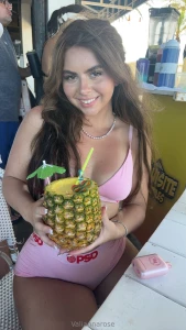 Does pineapple work for girls too