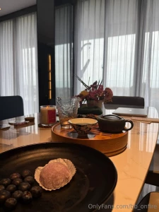 I didn t feel like having breakfast today so i decided to snack on