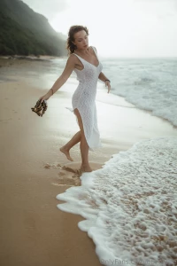 Let s imagine we re on the beach just the two of us sipping tea and