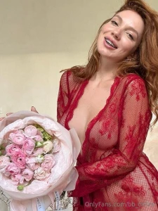 So i might have gone a little extra today with my outfit but hey