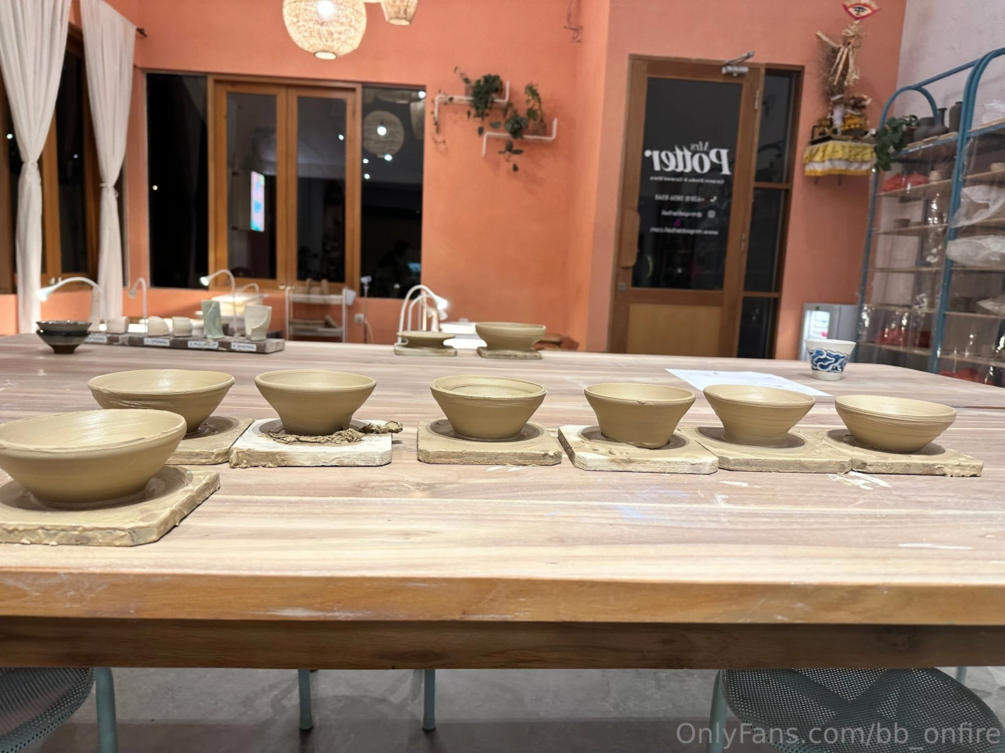 I ve just experienced clay sculpting in bali and the technique is 