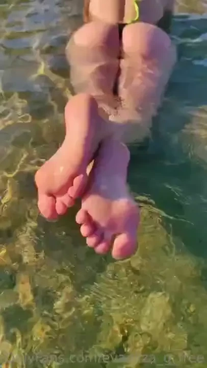 Too hot you will lick the salt water from my feet 