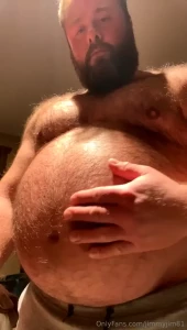 Experimenting with some asmr stuff for a fan sound of rubbing my fur