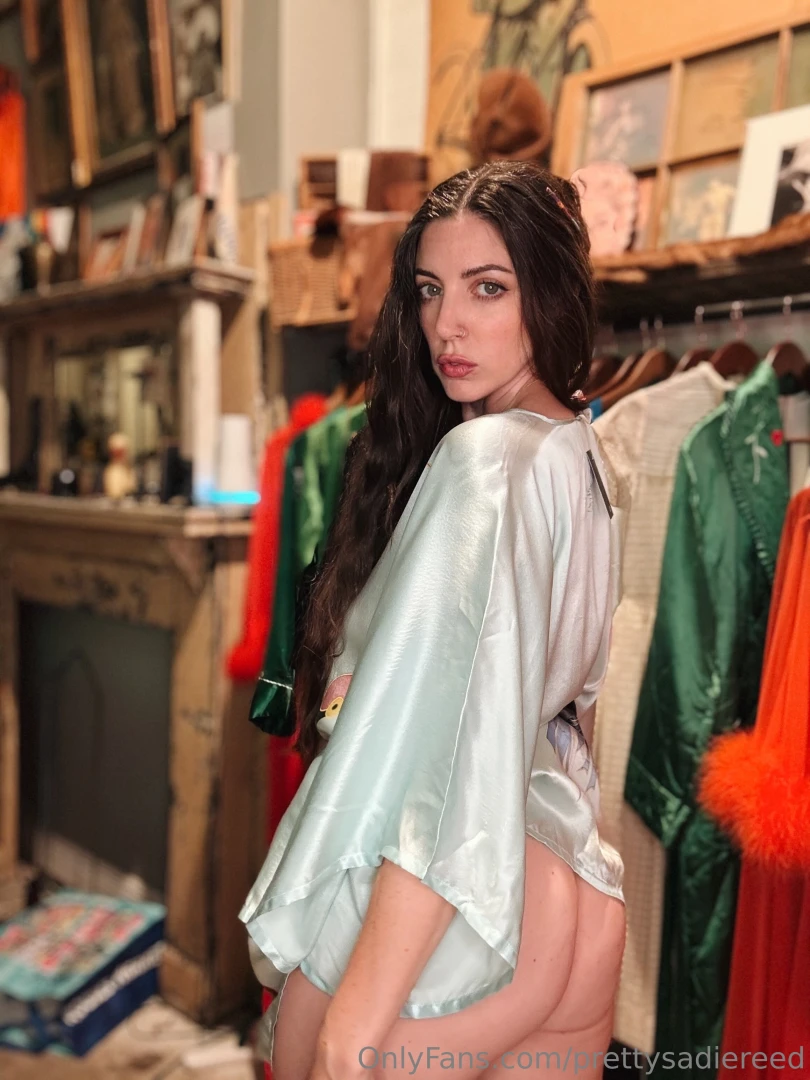 A casual look for my new 1970s silk caftan style dress 