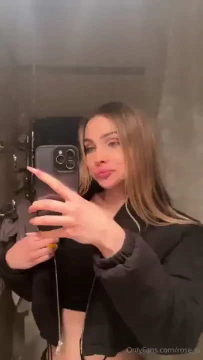 Today i decided to share with you my passion for music for me music is 