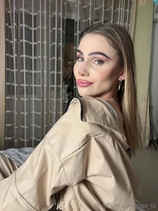 Hello world do you enjoy traveling the world does it bring you great