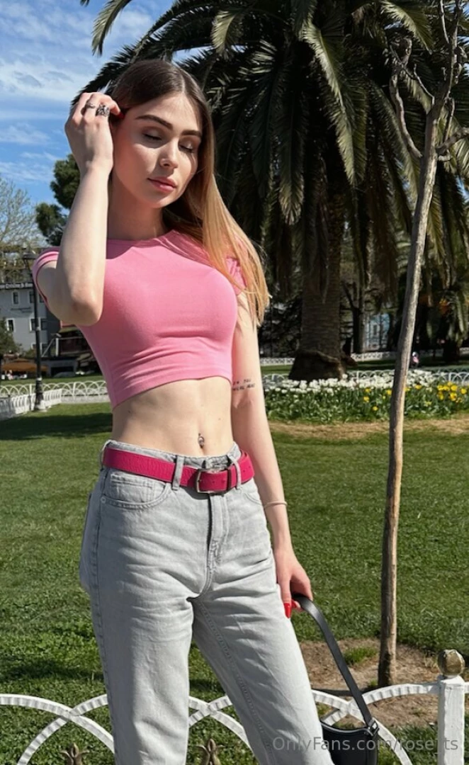 Walking through a hot park today i decided to enjoy a warm sunny day 