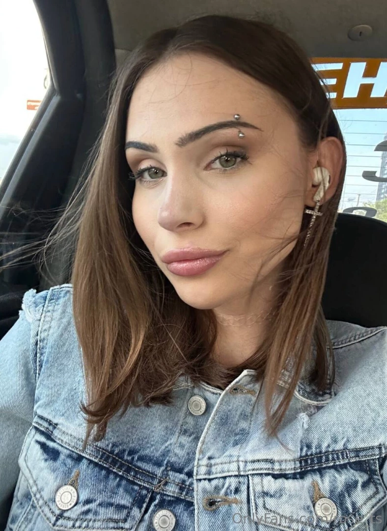 Beautiful day beautiful mood everything is working out just perfect 