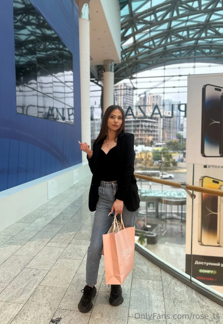 Do you think shopping is a good pastime on a day off i love shopping 