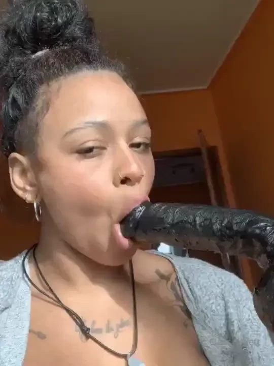 How do you like these blowjob skills boys dm me 