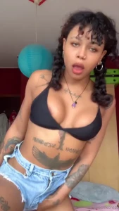 My small afrolatina pussy is meant for breeding say yes if you want to